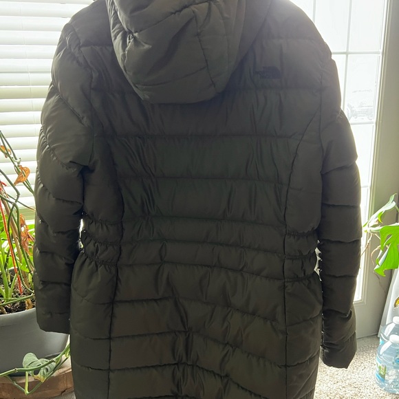 The North Face Women’s Long Parka Deep Green- EUC - Picture 2 of 4
